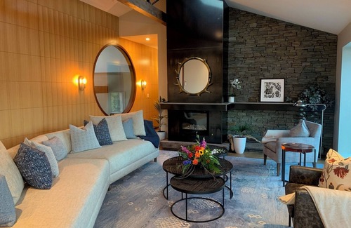 Raglan Hotel | Te Whaanga Retreat & Spa Lodge & Canvastown Luxury Glamping Tents