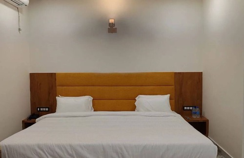 Tikamgarh Hotel | Tej Hotel & Restaurant