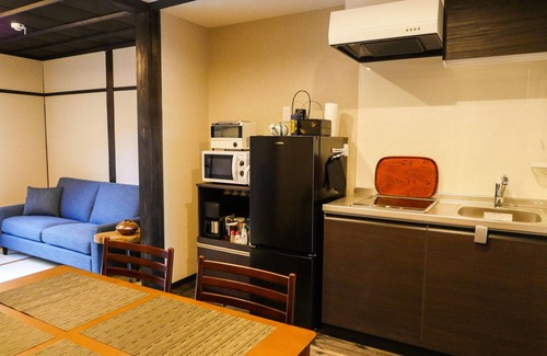 Kanazawa Ski Chalet | Temarian - Artsy Machiya near Higashi Chaya Geisha District