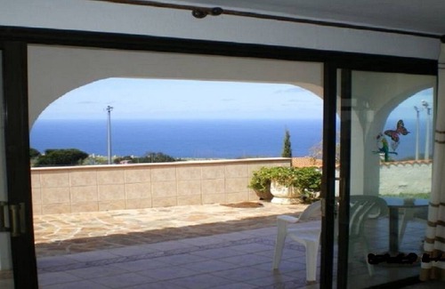 Sauzal House | TENERIFE-CANARIAS-HOUSE - POOL-WITH-SALT-WATER-LARGE-GARDEN.