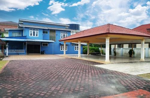 Kampung Kubang Parit Villa | Teratak Orkid