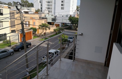 San Borja Apartment | Tercer piso en centro de San Borja