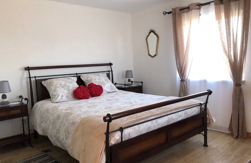 Lamas House | Terra Luso near the Serra de Montejunto Jasmin guest house