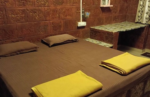 Ganeshgudi Resort | Terrific resort with WiFi in Ganeshgudi - 6 bedrooms