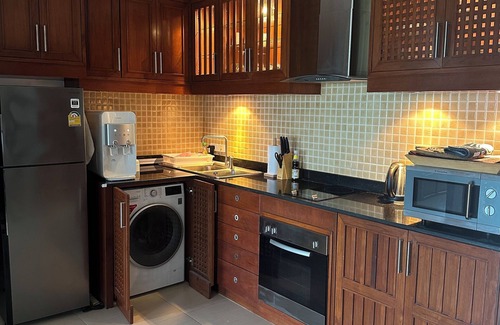 Khanom Condo | Ocean Front, 1-bedroom Top-Floor Condo in Khanom Beach Thailand