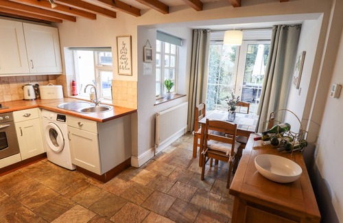 Roos Cottage | Thames Cottage