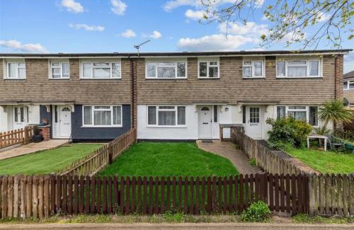 Five Oak Green House | Thames Lodge