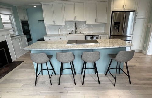 Quaker Hill House | Thames River Retreat · CT College+Casinos+USCGA