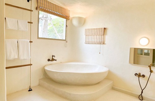 Wat Bot Resort | ThamMaChatPhan FARM