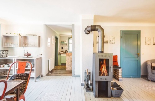 Neuendorf House | Thatched vacation home Seelchen