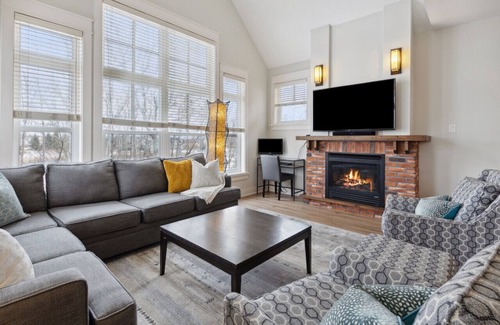 The Blue Mountains Apartment | The 19th Hole at Blue with Hot Tub
