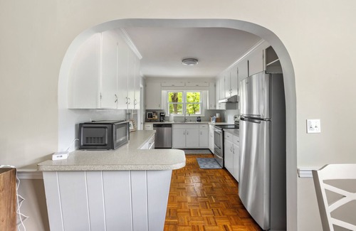 Winston - Salem House | The 19th Hole: Pet Friendly in Buena Vista