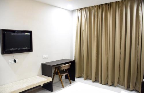 Itarsi Hotel | The Aanandam Hotel Resort