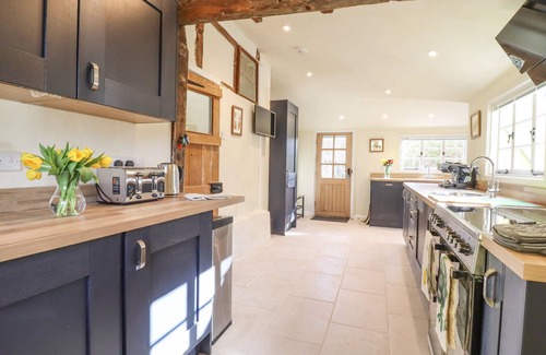 Bury St Edmunds House | The Abbey Cottage