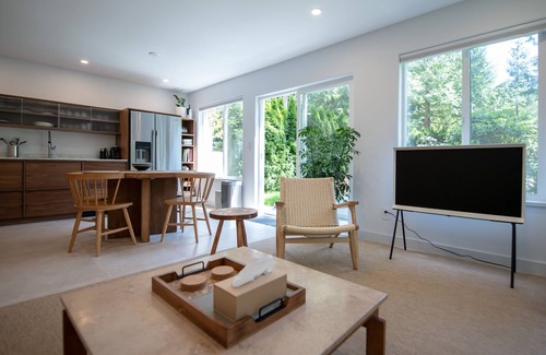 Roberts Creek Cottage | The Abode & Cedar Barrel Sauna in Robert's Creek