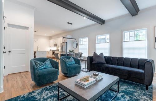 East Hill House | The Alabaster by Stay Local Nashville