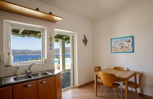 Agii Apostoli Villa | The Alexander Villa - Four Bedroom Villa, Sleeps 9