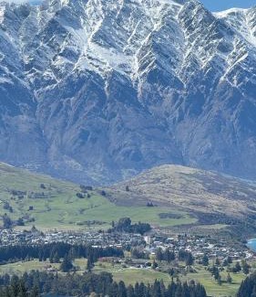 Fernhill Villa | The Alpine Lakeview Luxe Retreat