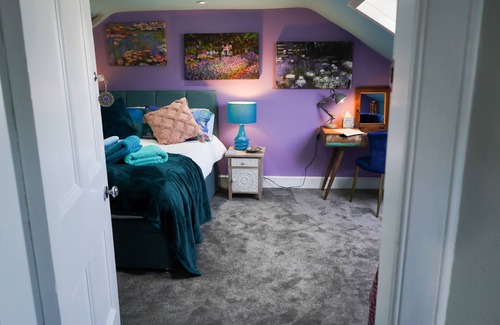 Dalbeattie Bed & Breakfast | The Art Bank