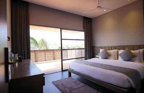 Pardi Resort | The Augusta Club & Resort