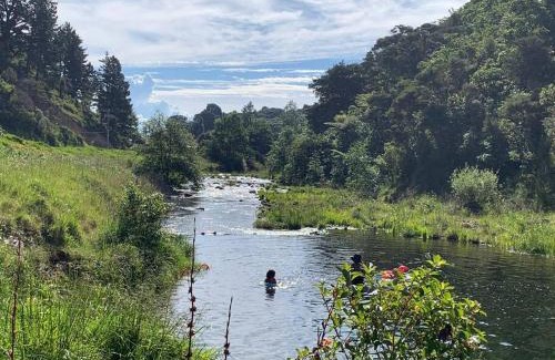Tapu House | The Bach at Tapu - Family & Fisherman's Paradise