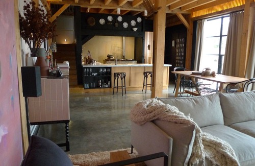 Musk House | The Barn at Stonewalls - Farm stay in 25 acres In Daylesford