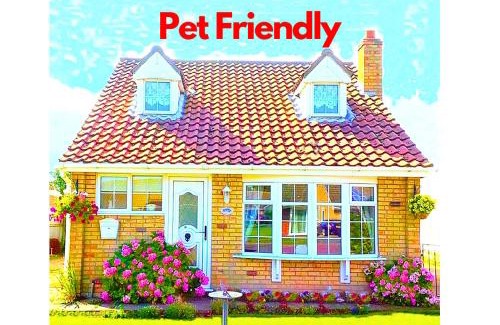 Sutton-on-Sea House | The Beach House! Just Steps from the Beach & Attractions - Perfect for Couples & Family Stays with Private Parking, Large Garden & Fast Free WiFi - The Perfect Seaside Getaway!