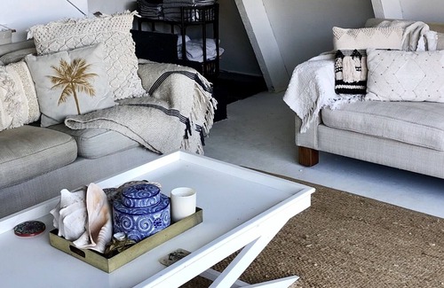 Parekura Bay House | The Beach House - Russell - You can not get any closer to the water!