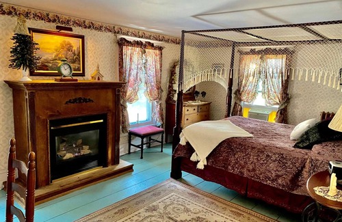 Canandaigua Bed & Breakfast | The Bella Ella B&B