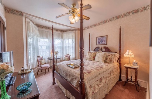 Jim Thorpe Bed & Breakfast | The Bella Victoria- Adult Only