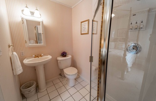 Jim Thorpe Bed & Breakfast | The Bella Victoria- Adult Only