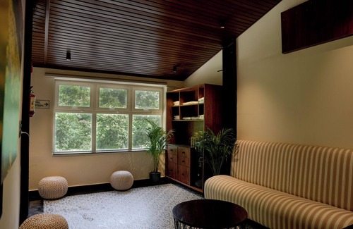 Shivpuri Hotel | The Big Bridge