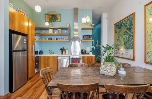 Wellington Apartment | The Birds Nest - Central City Loft