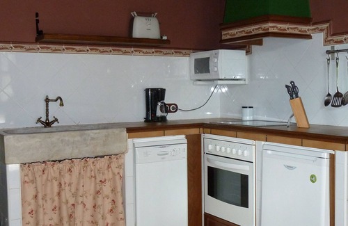 Sorribas Cottage | " The block" for 2 persons