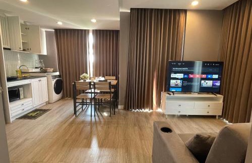 Saen Suk Apartment | The Blu X Family grand Suite