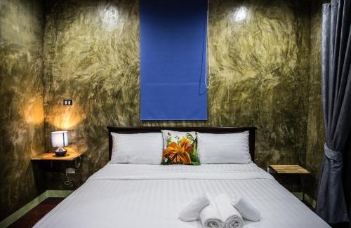 Ranong Resort | The Boat House