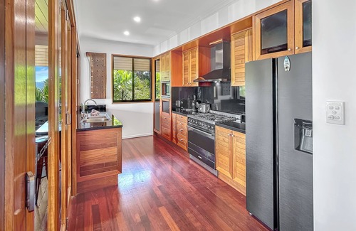 Hamilton Island House | The BoatHouse - Private House with stunning 270-degree views two golf buggies