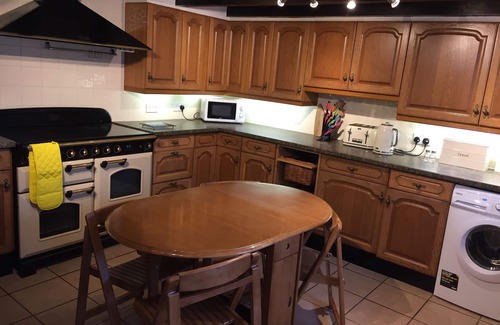 Kirk Yetholm Hotel | The Border Hotel