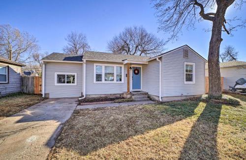 Tulsa House | The Boston Cottage about 4 Mi to Downtown Tulsa