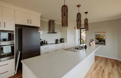 Waratah-wynyard Council House | The Bothy at Dòigh Nàdair - Boat Harbour