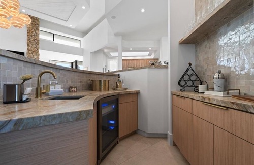 Indio House | The Bravo Beach Club.Tennis,Pickle-ball,Soccer Field,sand beach.Beach Volleyball