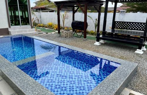 Kampung Aur Villa | The Broms Villa