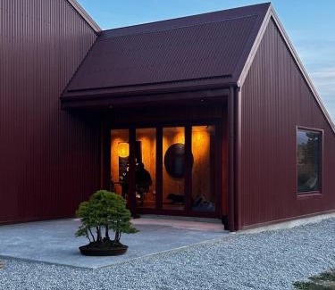 Ohau Ski Chalet | The Brown House 2