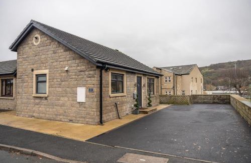 Lumbutts House | The bungalow at Phoenix Court