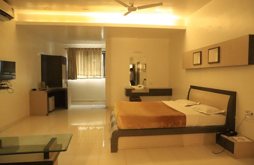 Surat Hotel | The Byke Embassy - Surat