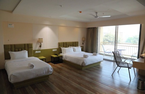 Palghar Hotel | The Byke Majestic Meadows