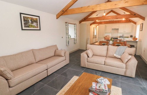 Vale of Glamorgan Cottage | THE BYRE, pet friendly, with hot tub in St Brides Major
