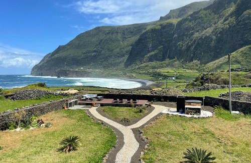 Faja Grande House | The Cão & Calf