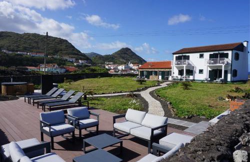 Faja Grande House | The Cão & Calf