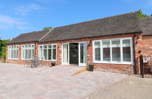Langold House | The Canalside Cottage
